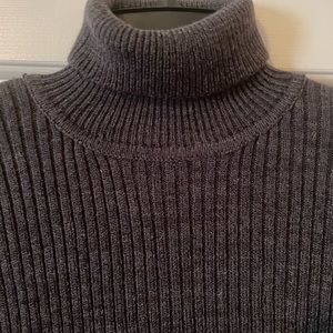 Ribbed turtleneck sweater